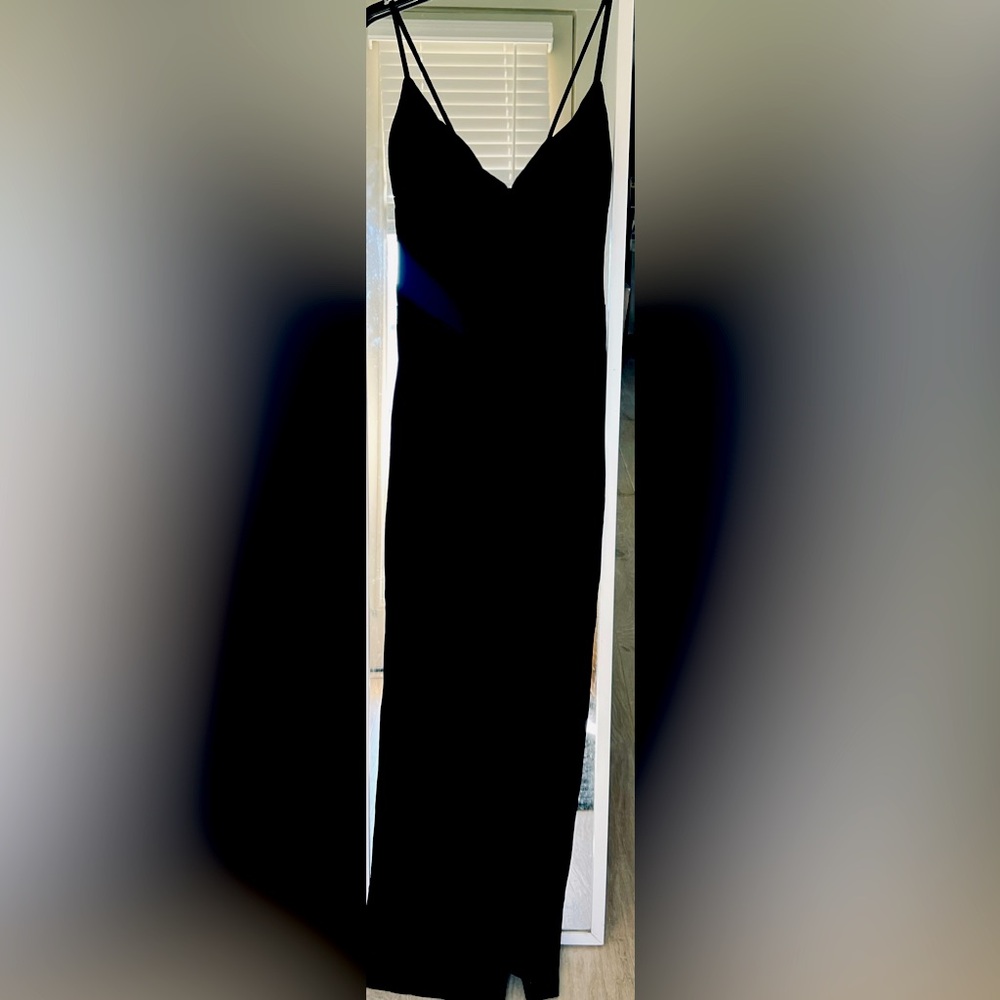 Nicole Miller sexy black dress. NWOT. Sweetheart neckline with structure.